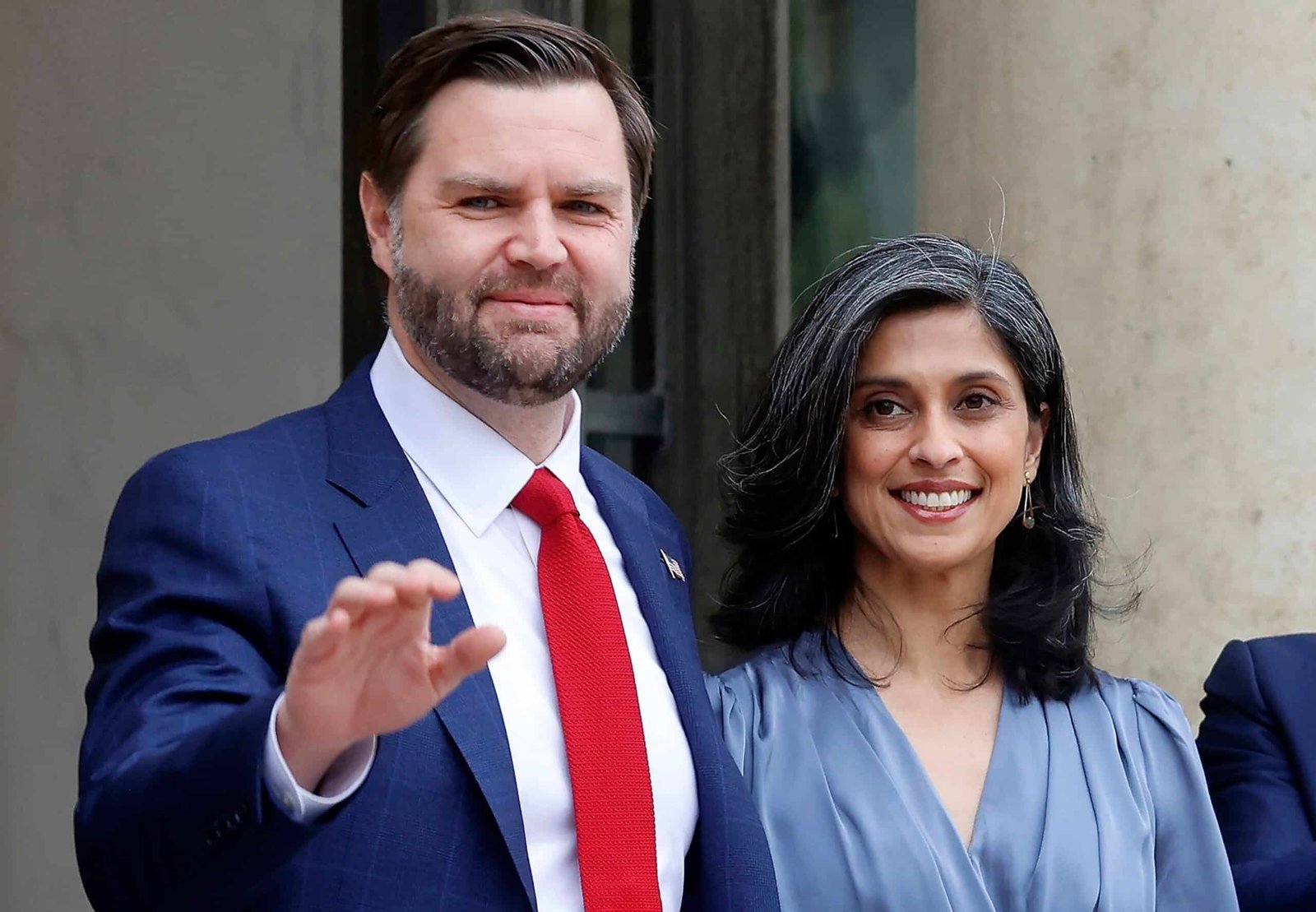 JD and Usha Vance, Mike Waltz will visit Greenlandia while Trump continues Takeover Talk