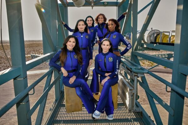 Photo: A booklet photo published on April 14, 2025, on Blue Origin's account, shows the members of a suborbital mission All-Woman aboard the new Shepard rocket.
