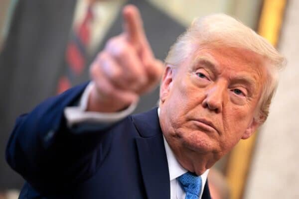 'Trump coins' praises Trump for high gold prices. Experts point out economic uncertainty