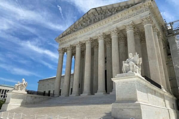 The Supreme Court allows Trump to resume faster.