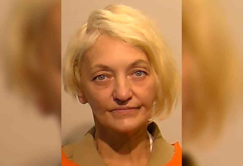 Woman who kept in flights to Paris condemned to the time served, year of supervised liberation